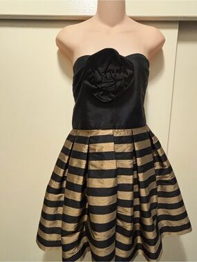 Gold Stripe Cupcake Dress by Camille La Vie. Size Large